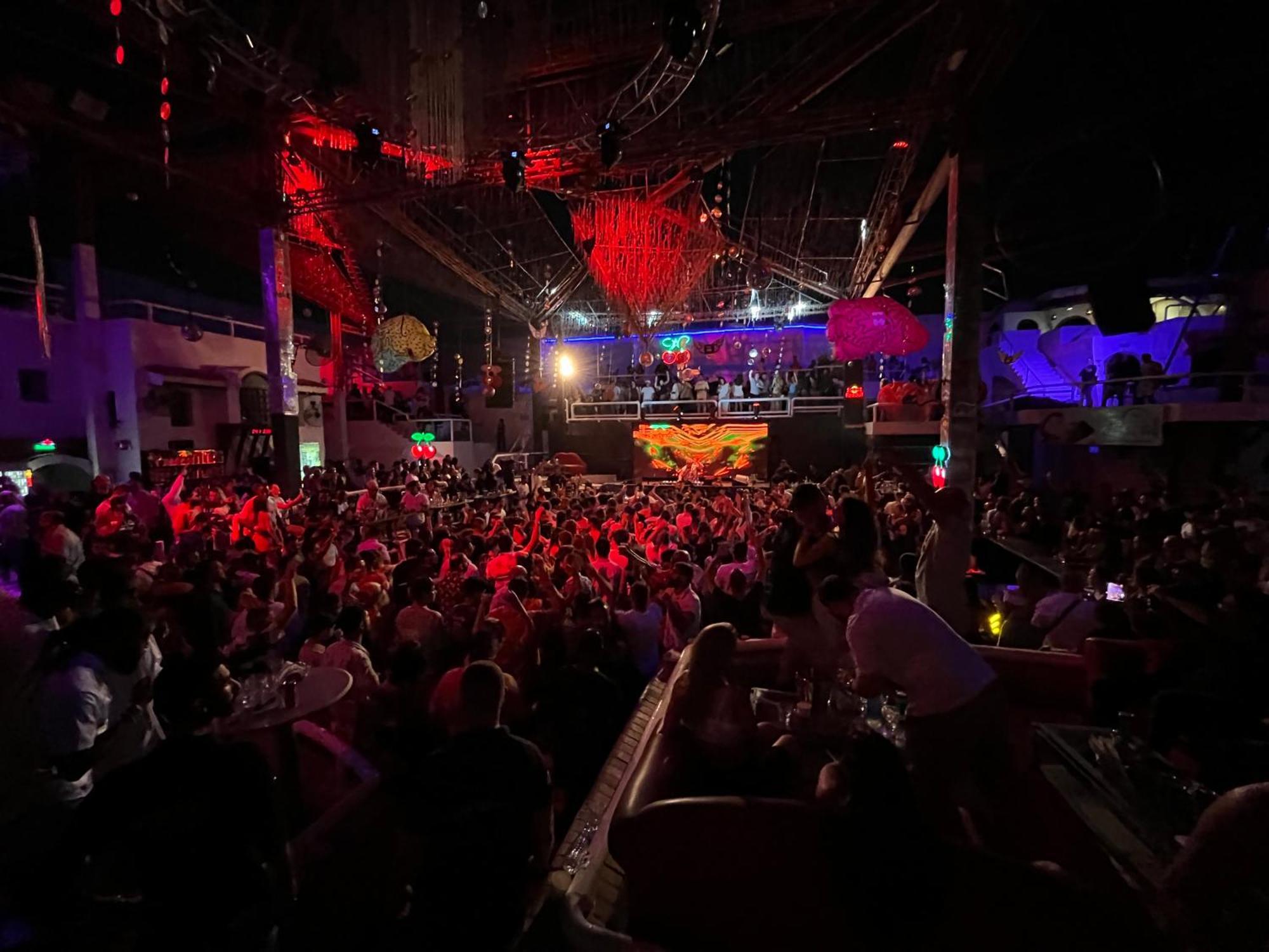 Sanafir - El Pacha - Adults Only לינה וארוחת בוקר